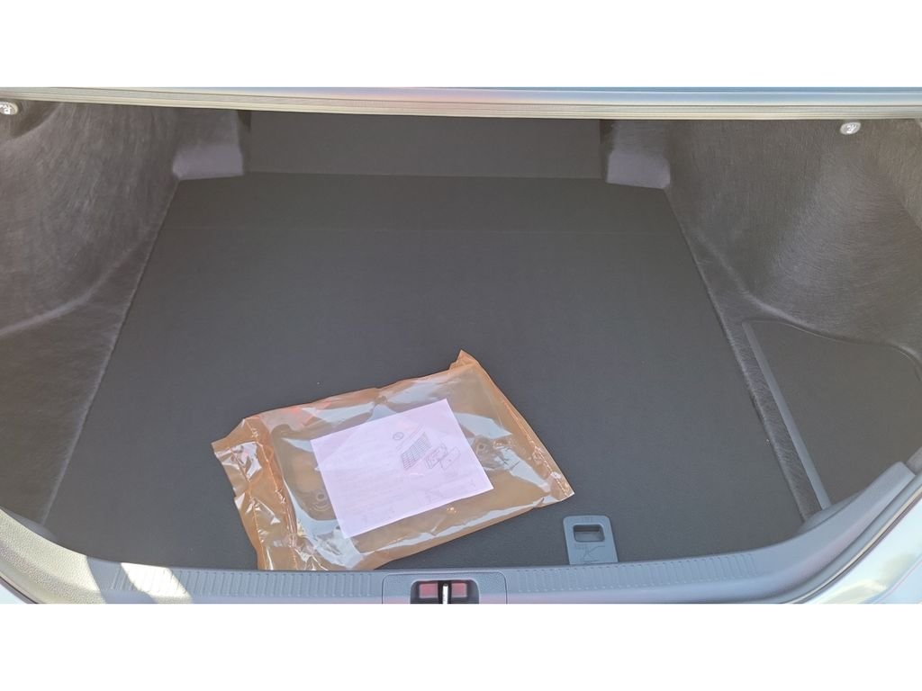 Used 2026  Toyota SE image 12