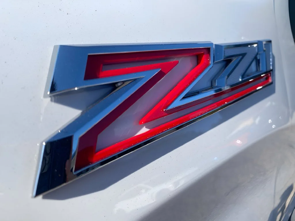 New 2026 White Chevrolet RST image 38