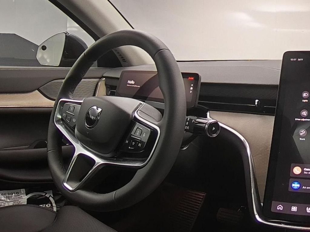 2025 Volvo EX90 Plus - Photo 36