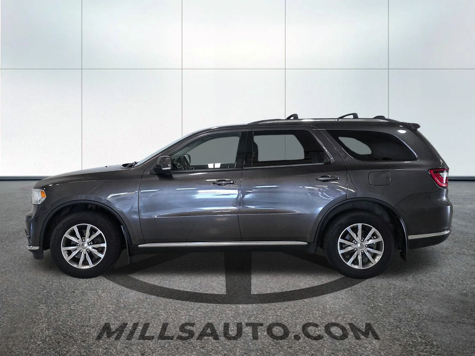 Used 2015 Gray Dodge Limited image 3