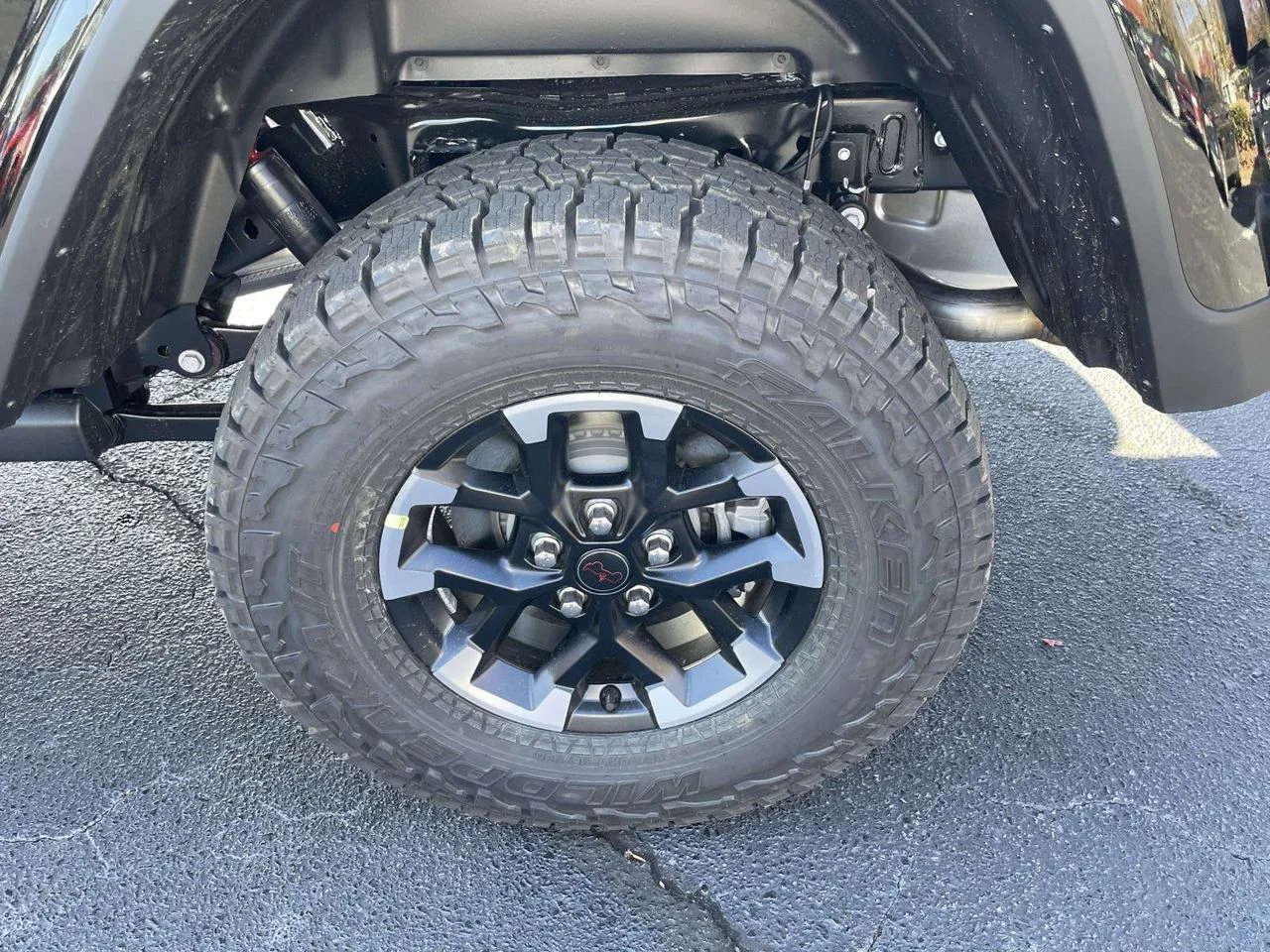 New 2026 Black Clear-Coat Exterior Paint Jeep Rubicon image 36