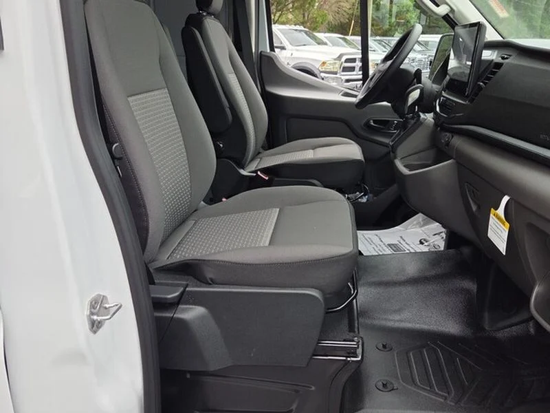 New 2026 Oxford White Ford Cargo Van image 15