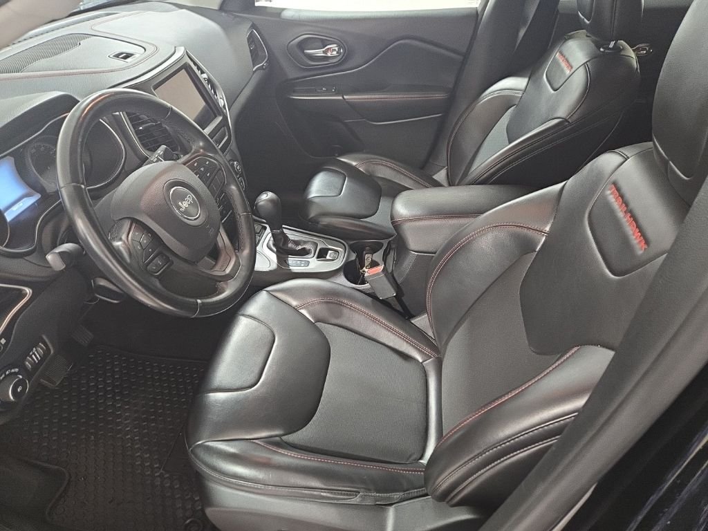 2020 Jeep Cherokee Trailhawk - Photo 19