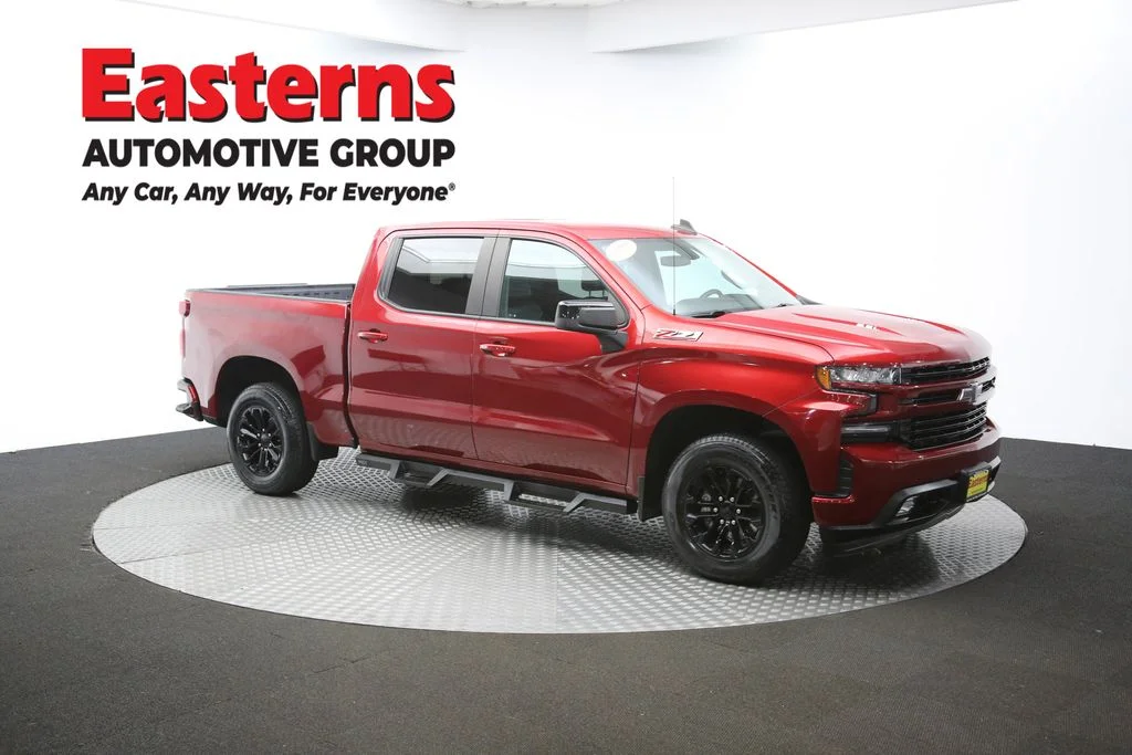 Used 2021 Red Chevrolet RST image 47