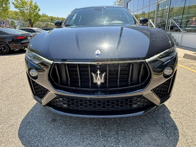 Used 2022 Nero Ribelle Metallic Maserati Modena ~ RARE Fuoriserie Zegna Pelletessuta !!!!! image 3
