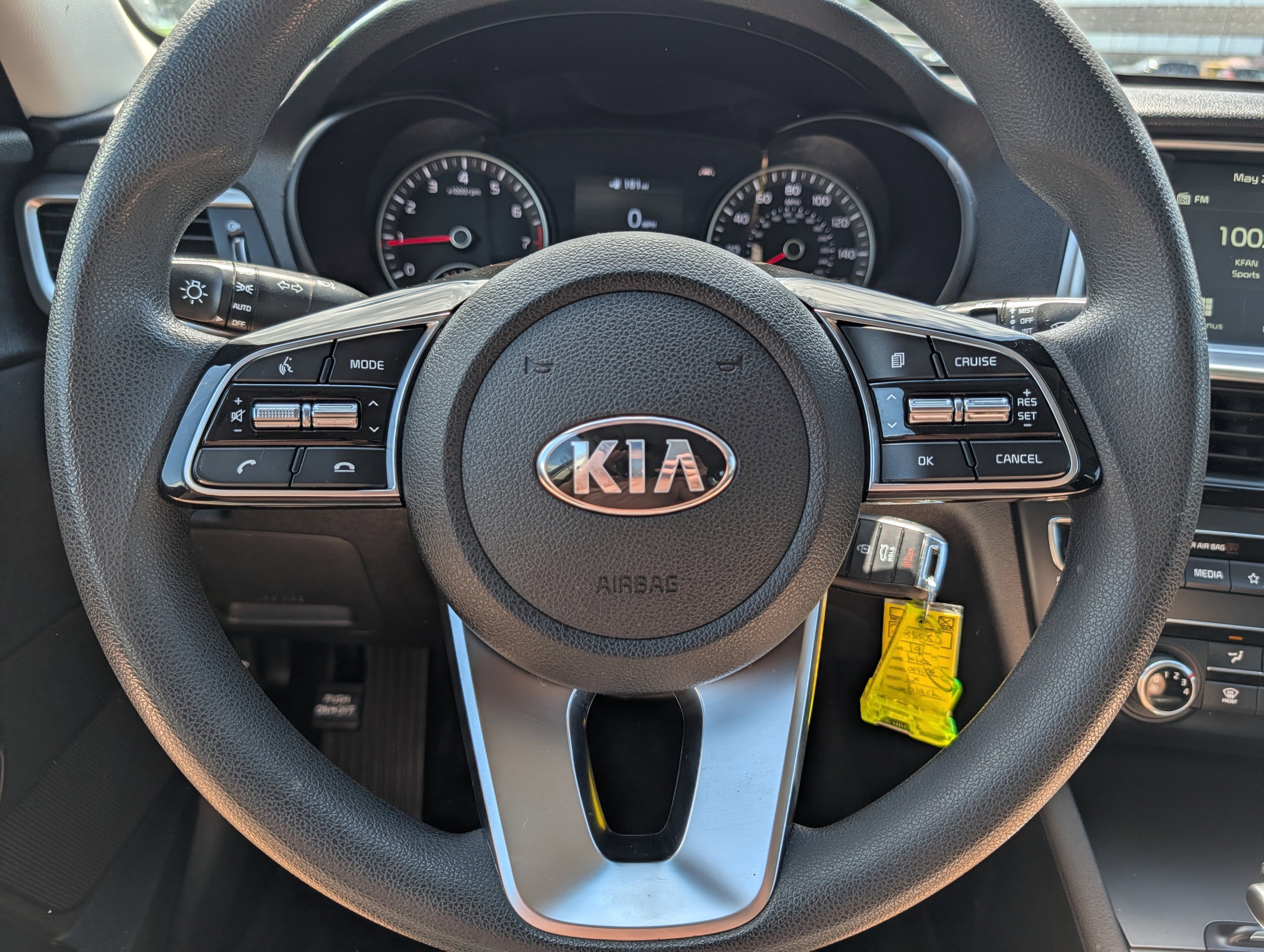 Certified Used 2019 Ebony Black Kia LX image 25