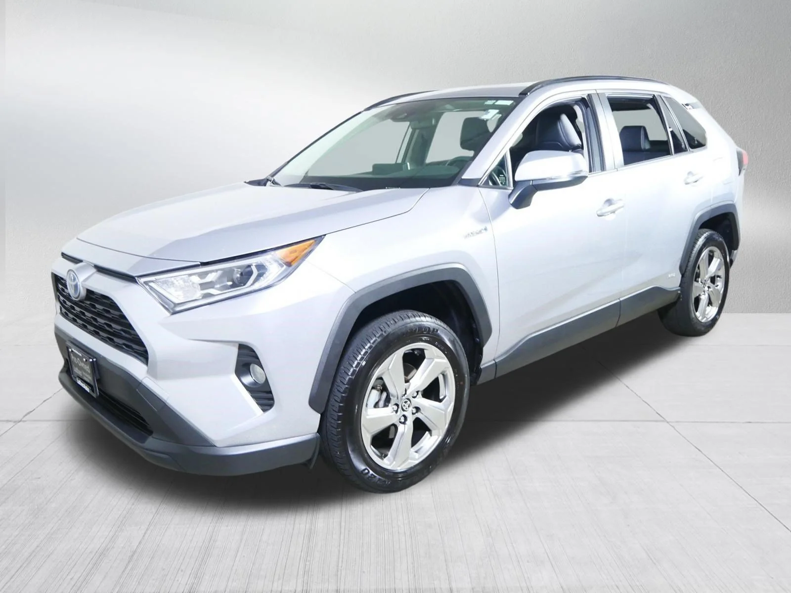 Used 2021 Silver Sky Metallic Toyota Hybrid XLE Premium image 3
