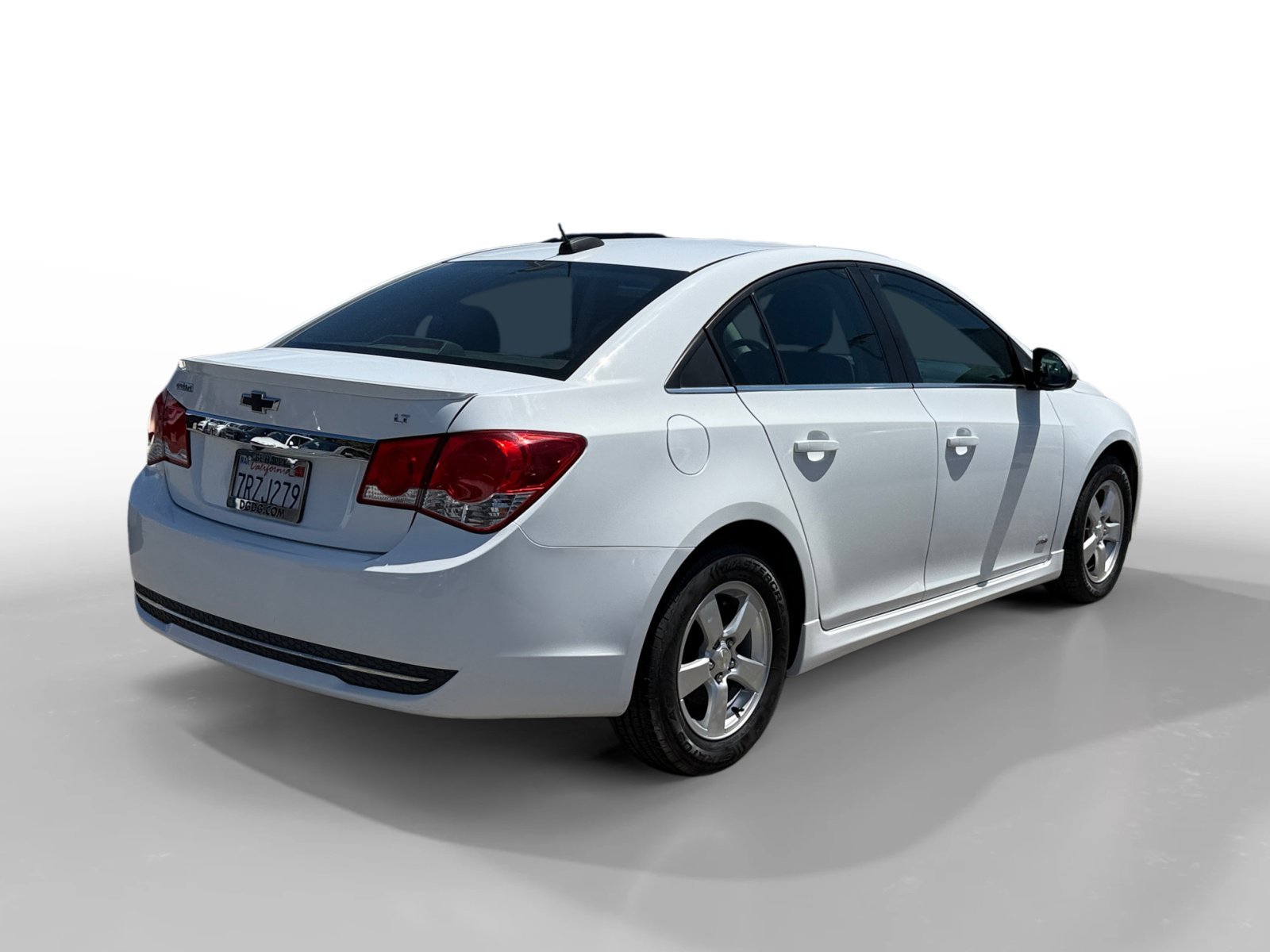 Used 2016 Summit White Chevrolet 1LT image 5