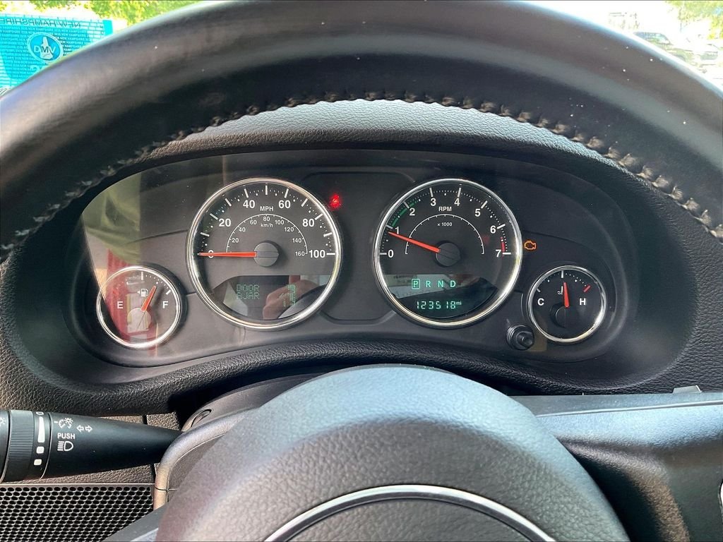 Used 2017 Red Jeep Unlimited Sport image 15