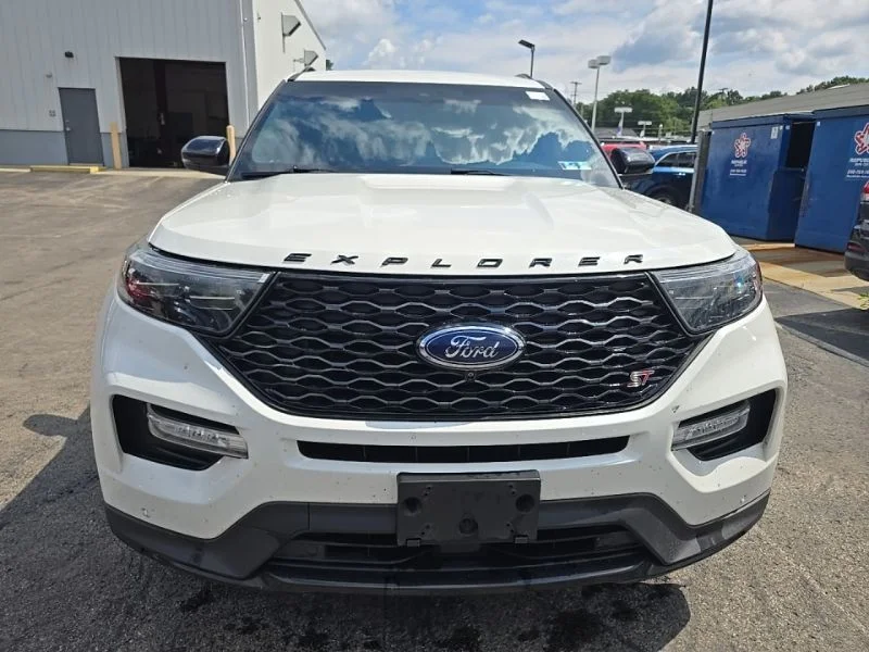 Used 2020 White Ford ST image 2