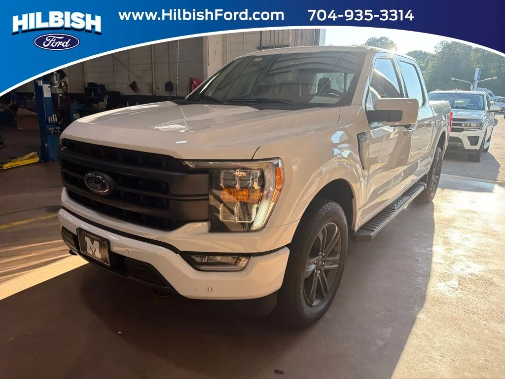 Used 2023 White Ford Lariat image 1