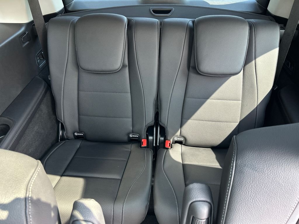 New 2026 Selenite Grey Metallic Mercedes-Benz GLS 450 image 25