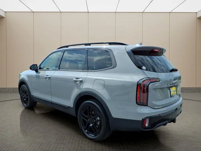 Used 2025 Gray Kia SX X-Line image 2