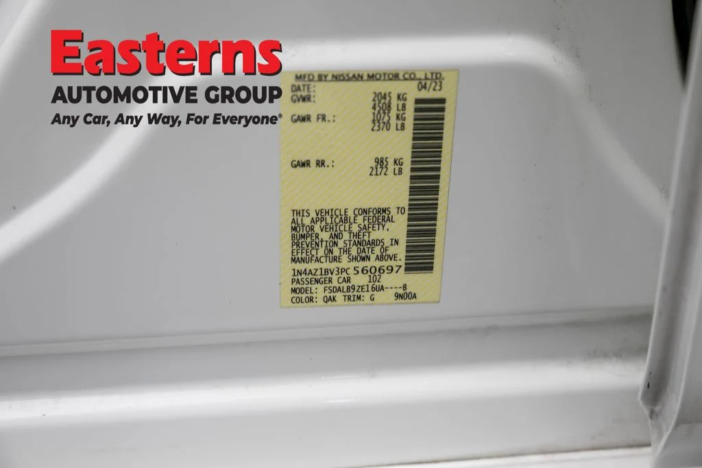 Used 2023 White Nissan S image 32