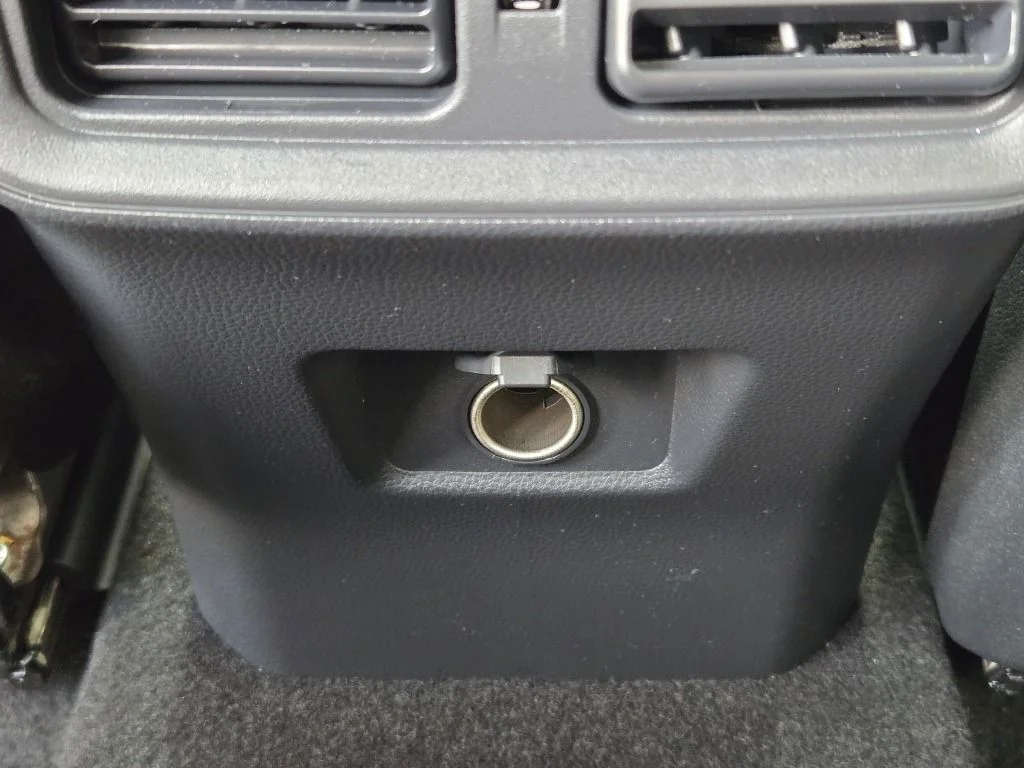 Used 2023 Ice Toyota LE image 16