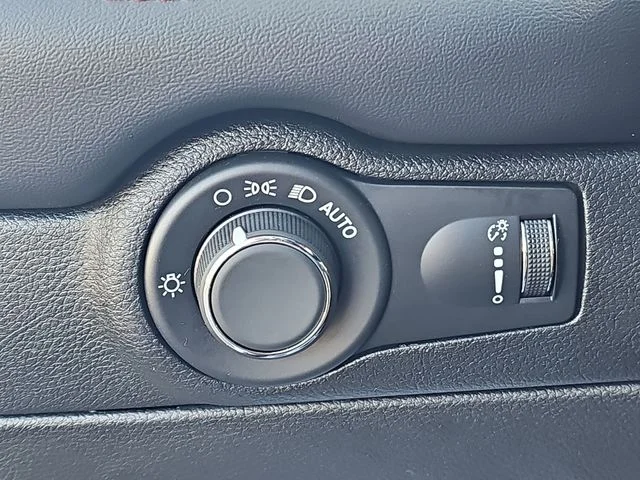 Used 2025 Gray Dodge R/T Plus image 20