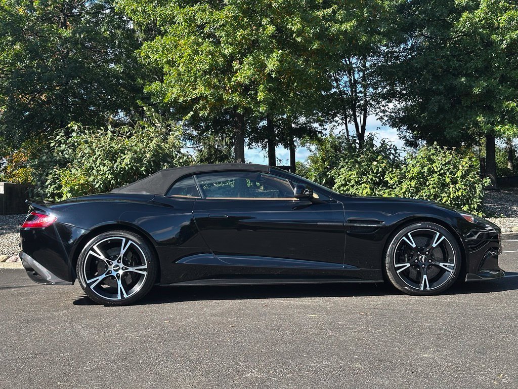 Used 2018 Black Aston Martin Volante image 6