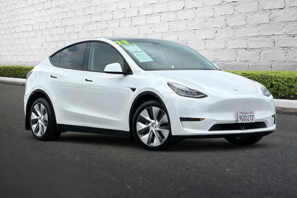 Used 2023 Tesla Model Y Long Range with VIN 7SAYGDEE7PA107004 for sale in Oakland, CA