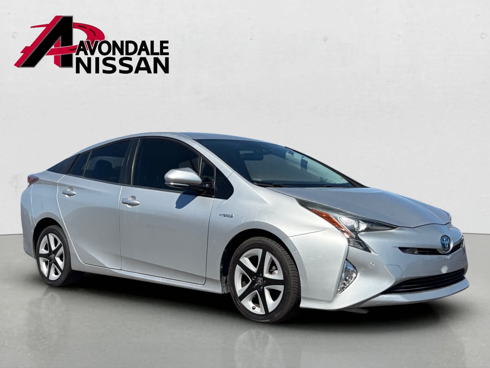 Used 2017 Classic Silver Metallic Toyota Three Touring image 4