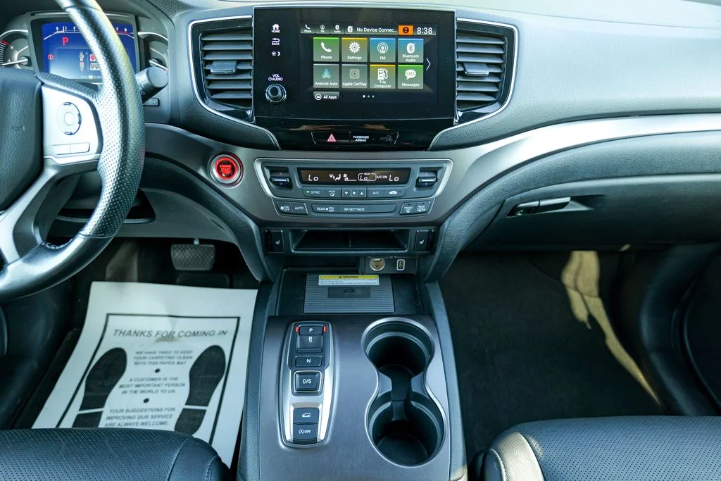 Used 2023 Black Honda EX-L image 47