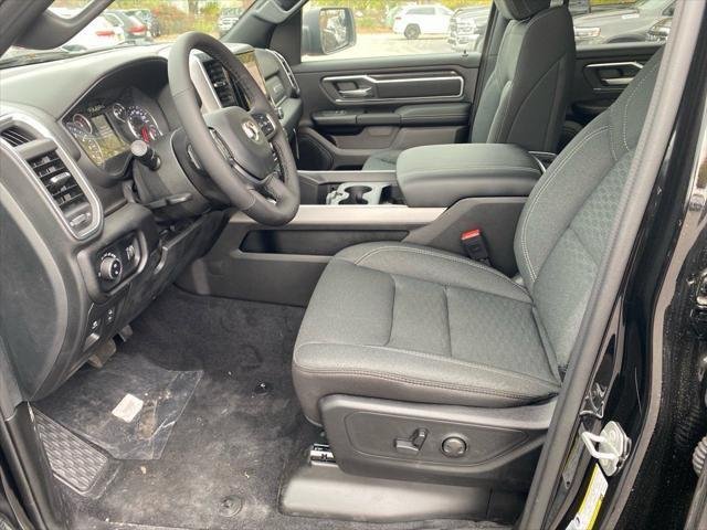 New 2026 Diamond Black Crystal Pearl-Coat Exterior Paint RAM BIG HORN image 5