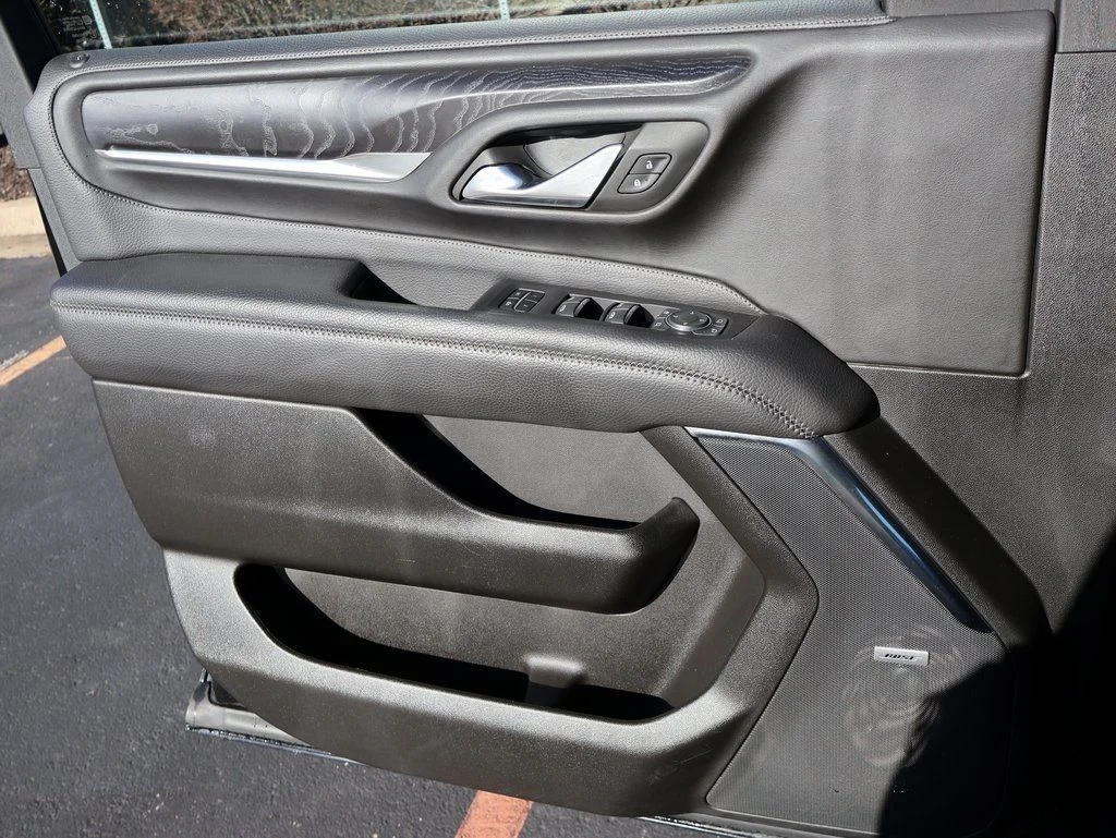 2021 GMC Yukon Denali - Photo 38