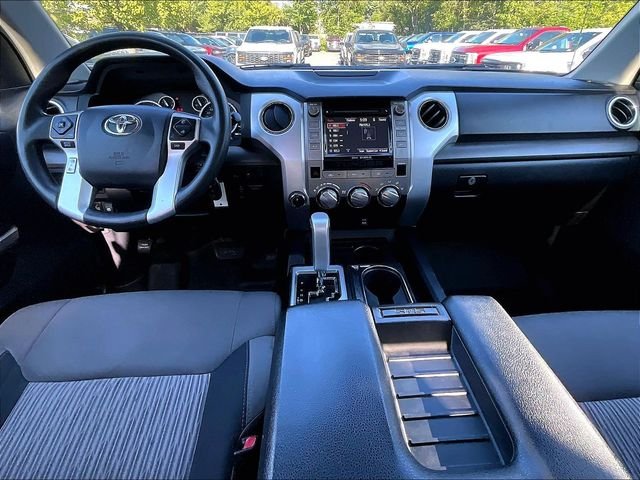 Used 2016 Black Toyota SR5 image 16