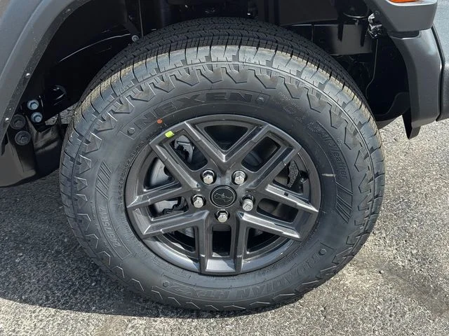 New 2026 Goldilocks Exterior Paint Jeep Sport S image 9