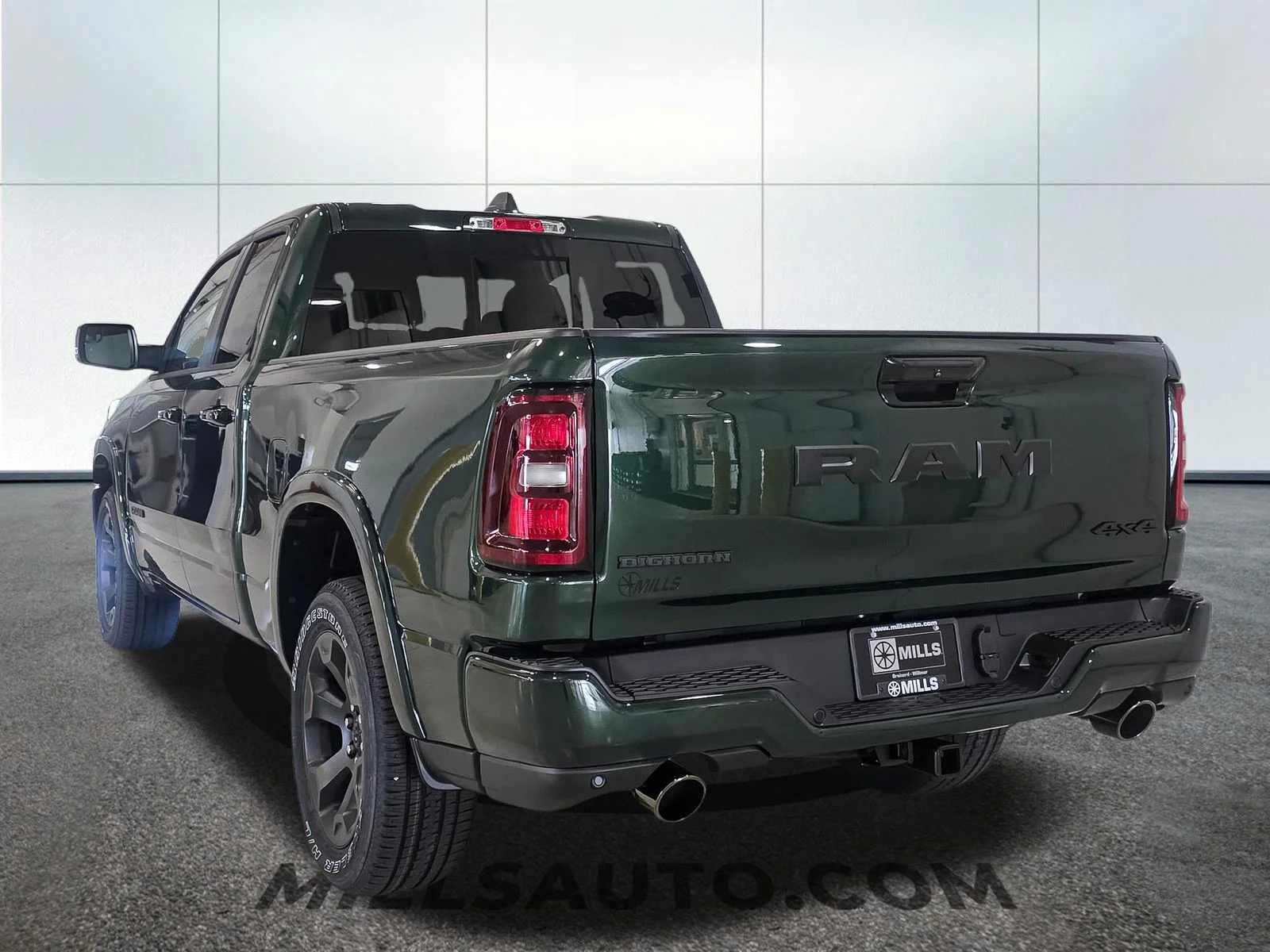 New 2026 Serrano-Green Metallic Exterior Paint RAM Big Horn/Lone Star image 5