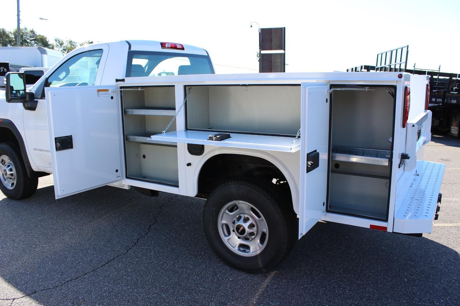 New 2024 Summit White GMC Pro image 14