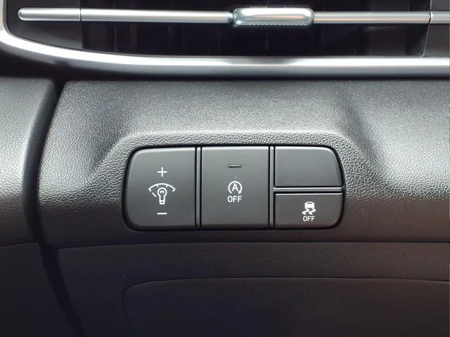 Used 2024 Black Hyundai SE image 25