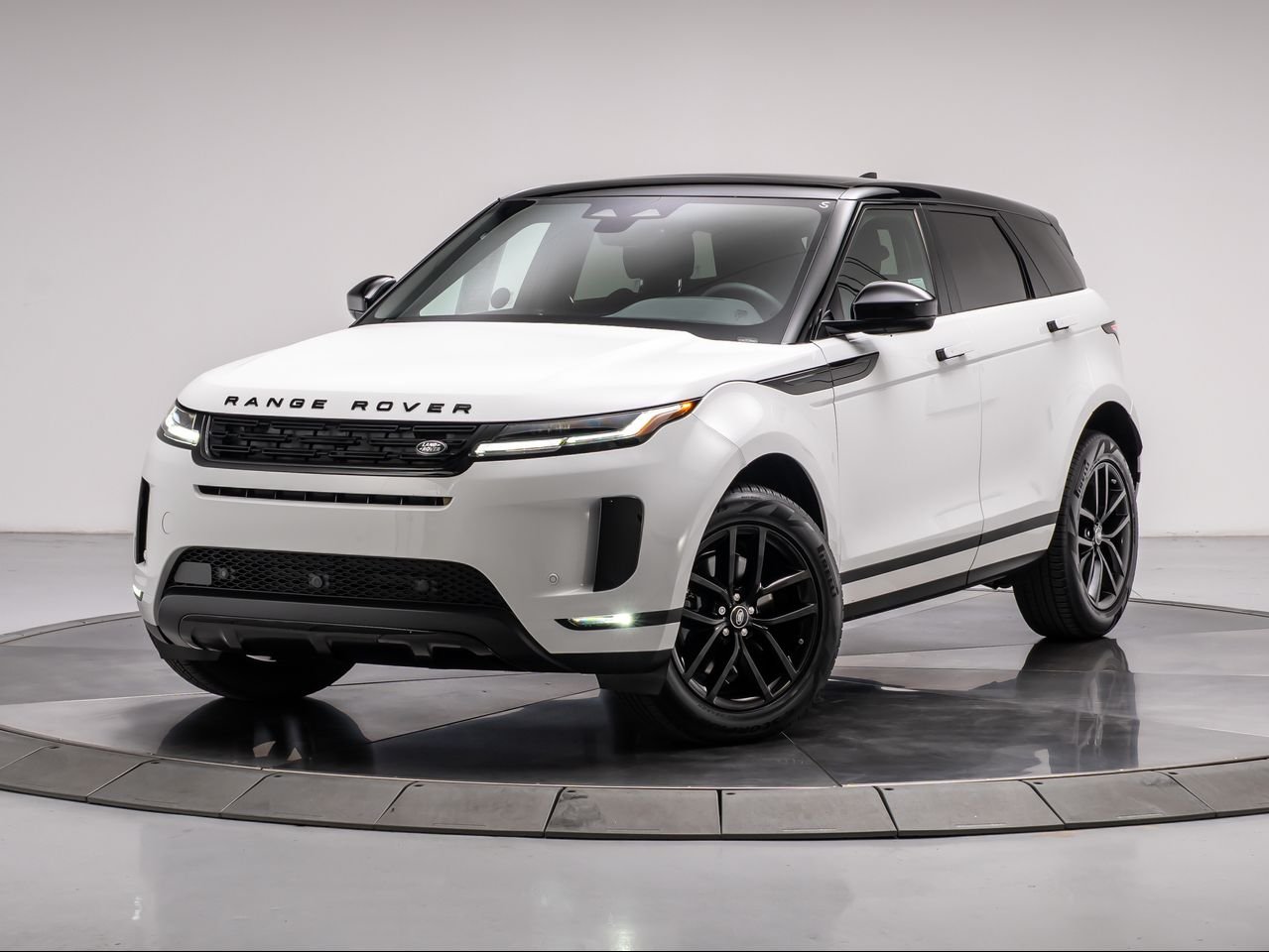 2026 Land Rover Range Rover Evoque