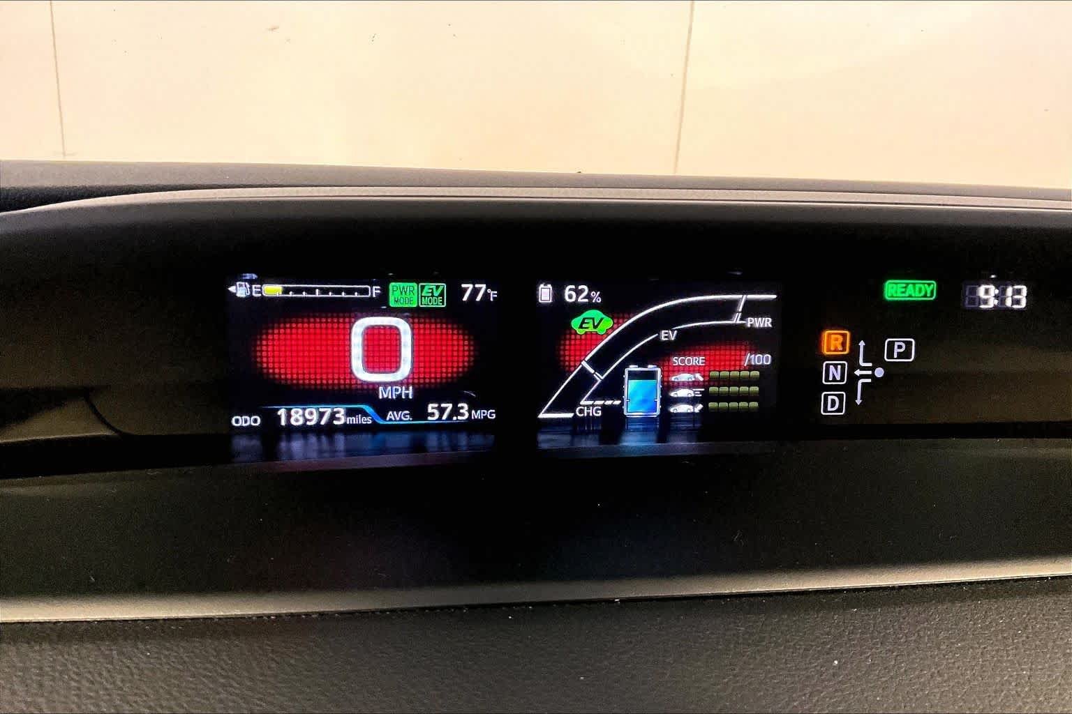 Used 2022 Wind Chill Pearl Toyota LE image 25