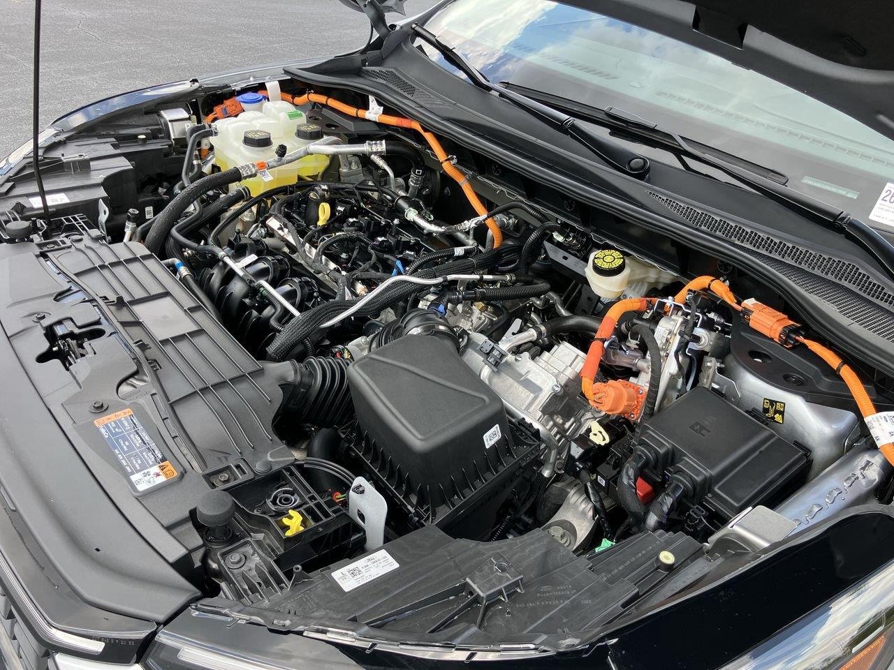 Used 2024 Silver (Iconic Silver) Ford PHEV image 39