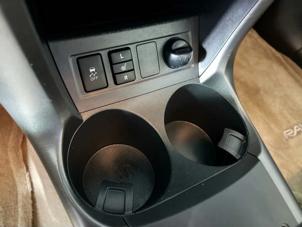 Used 2011 Green Toyota Limited image 15