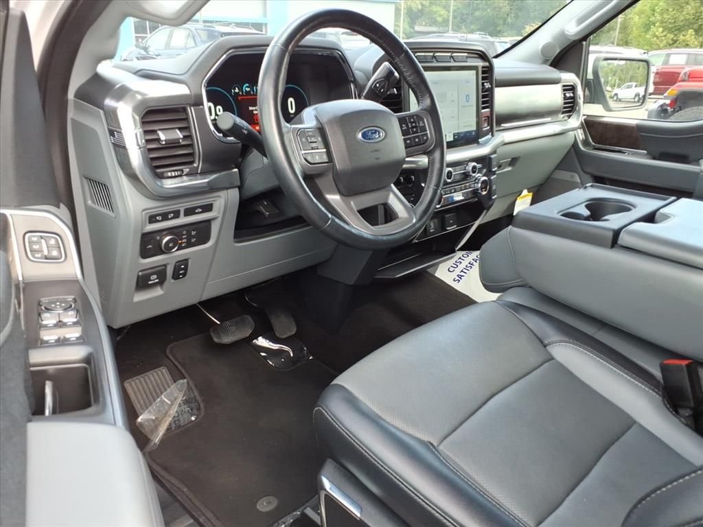 Used 2021 White Ford Lariat image 15