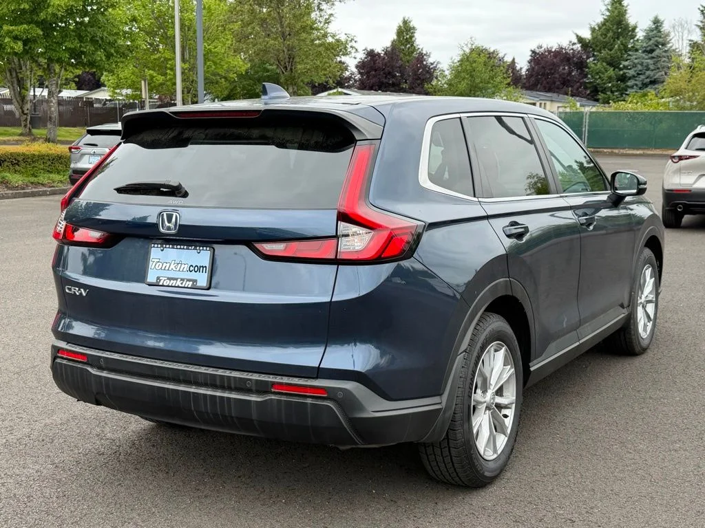 Used 2024 Canyon River Blue Metallic Honda EX-L image 8