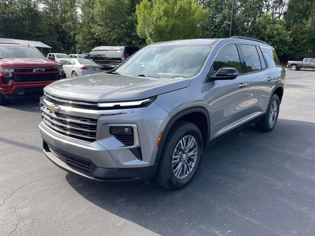New 2026 Sterling Gray Metallic Chevrolet FWD LT image 3