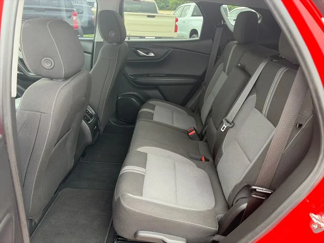 Used 2025 Habanero Chevrolet LT image 16