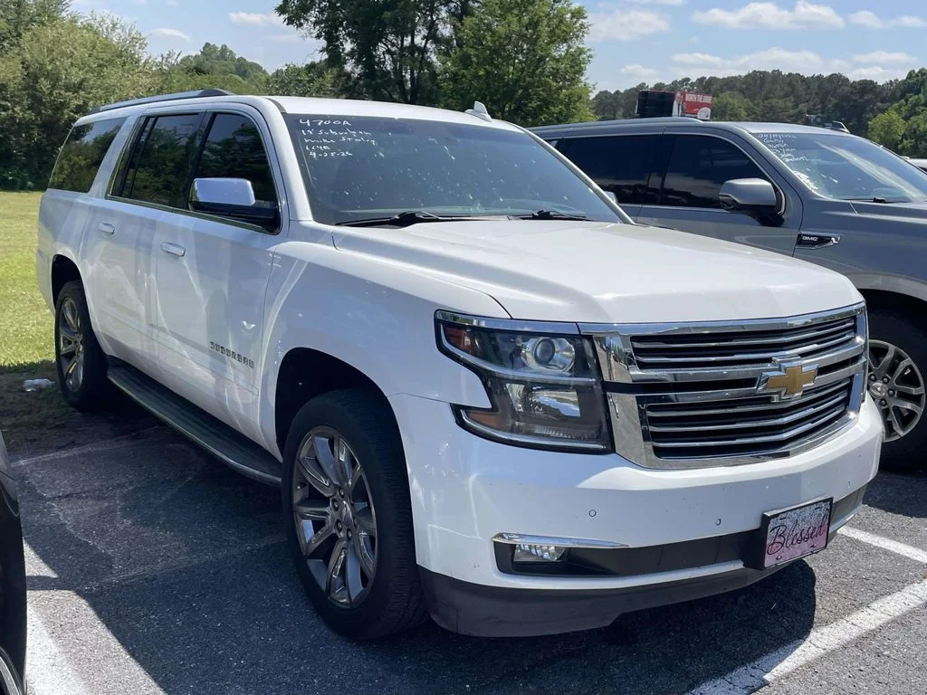 Used 2019 Summit White Chevrolet Premier image 2