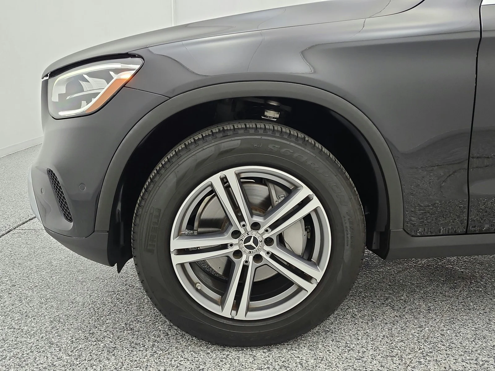Used 2020 Black Mercedes-Benz GLC 300 4MATIC® SUV image 17