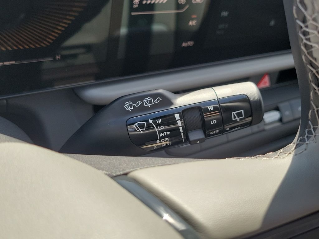 New 2027 Snow White Pearl Kia EX image 31