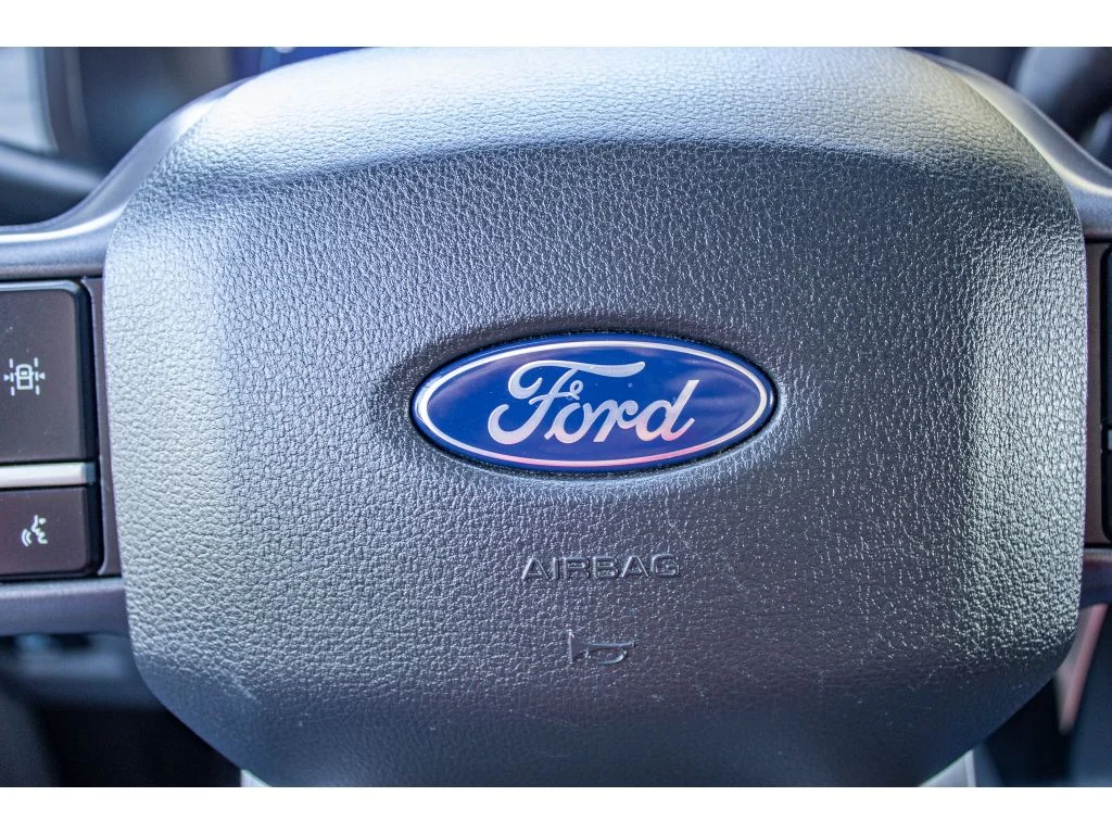 Used 2024 Oxford White Ford XLT image 38