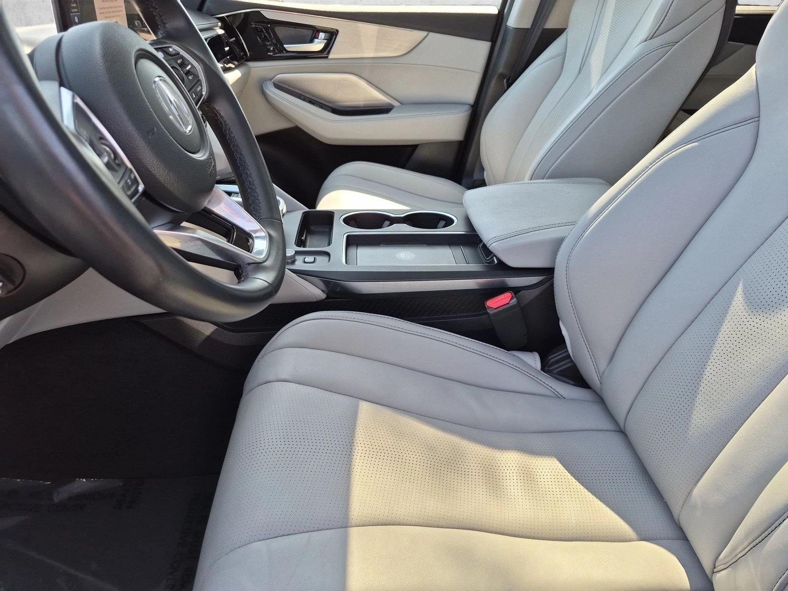 Used 2025 Canyon River Blue Metallic Acura w/Technology Package image 17