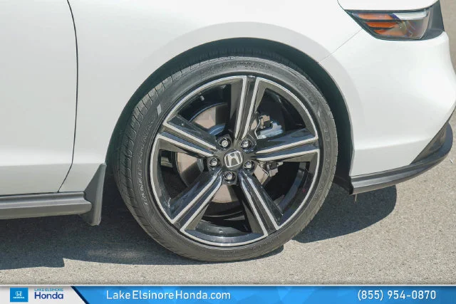 Used 2024 Platinum White Pearl Honda Sport image 7