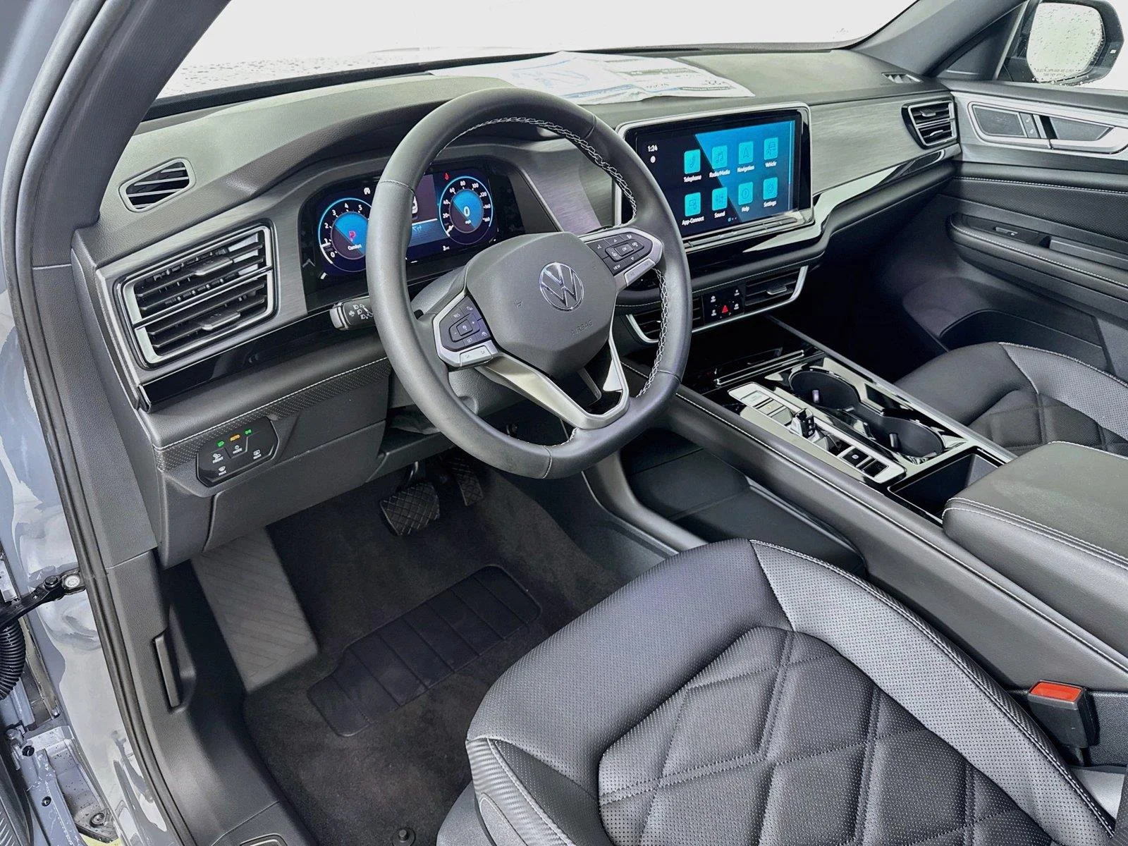New 2026 Pure Gray Volkswagen 2.0T SE w/Technology image 9