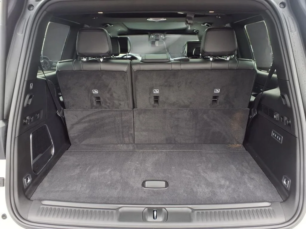 New 2026 Bright White Clear-Coat Exterior Paint Jeep Limited Altitude image 29