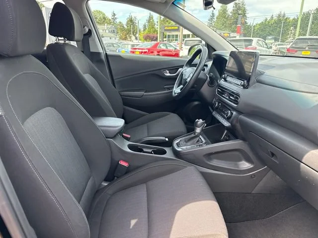 Used 2023 Abyss Black Pearl Hyundai SEL image 9