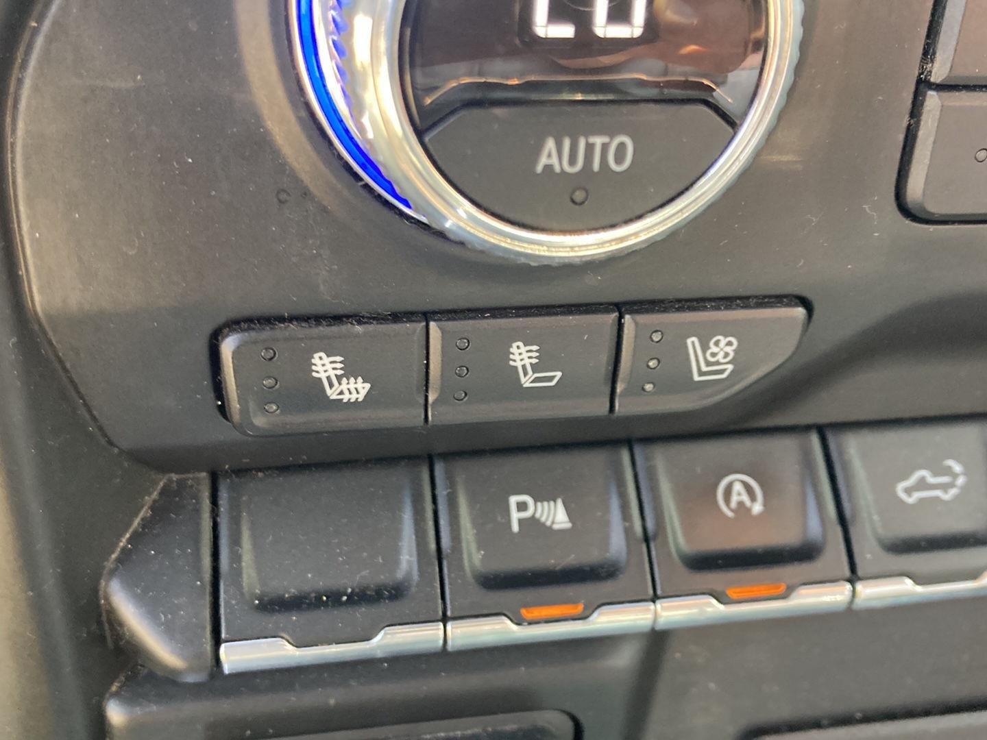 Used 2019 Onyx Black GMC AT4 image 18