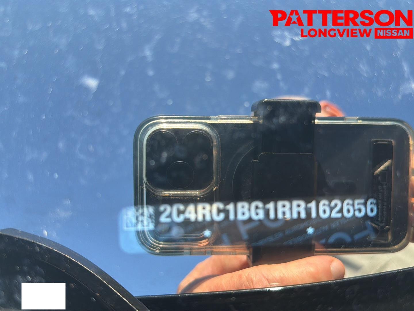 Used 2024 Diamond Black Crystal Pearlcoat Chrysler Touring L image 21